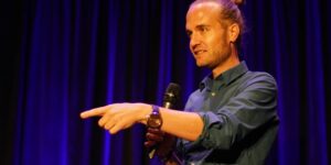 Joeri Billast, on stage in NYC